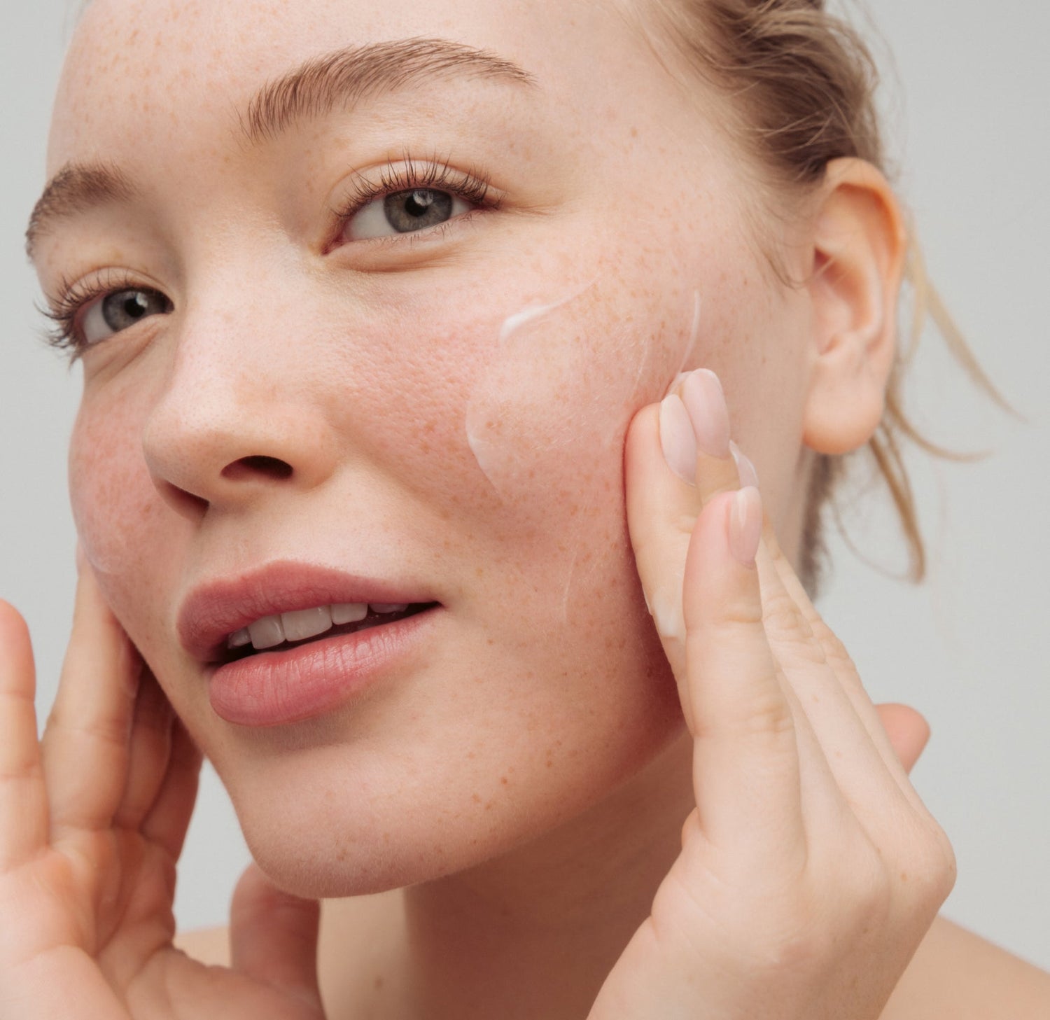 Skinimalism: Minimal Skincare, Maximum Results