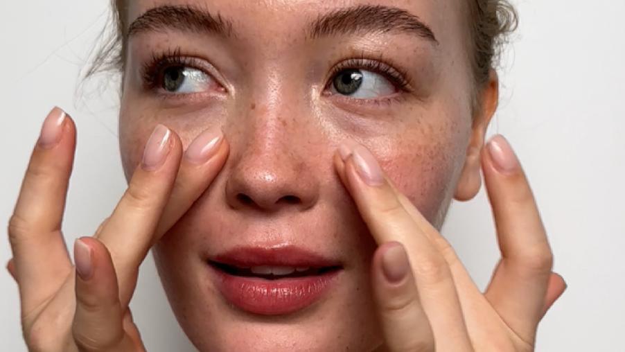 Load video: Start fresh with a gentle cleanse, treat redness and inflammation with care, hydrate and protect.